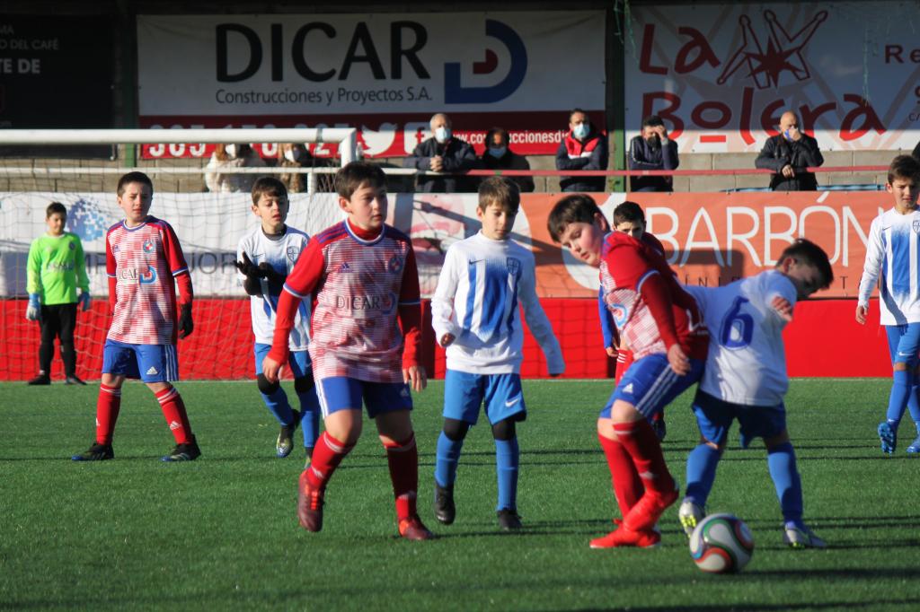 El Tapin - El alevín D se enfrentó al Atlético de Lugones C