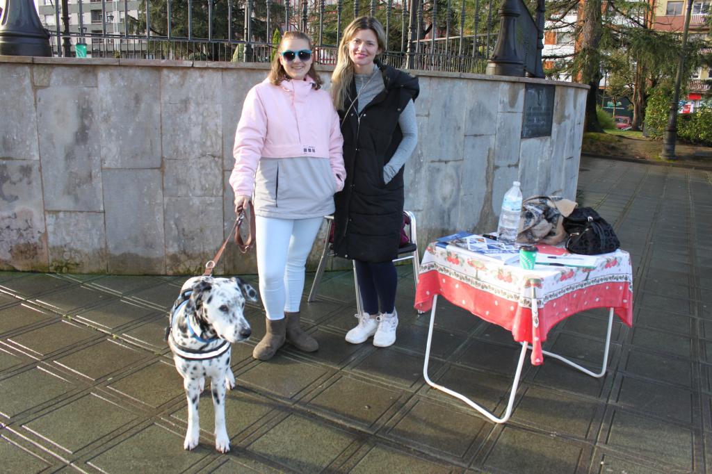 El Tapin - Se recogen firmas para solicitar la creación de un parque para perros en Posada de Llanera