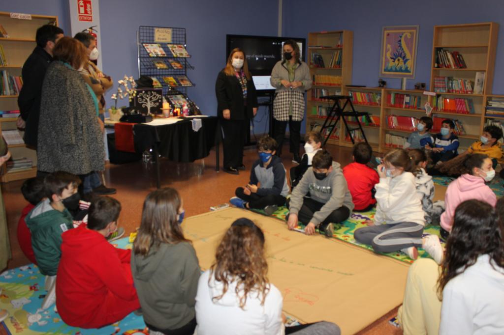 El Tapin - La consejera de Educación dio el visto bueno al proyecto de la escuela infantil de 0 a 3 en Lugo de Llanera