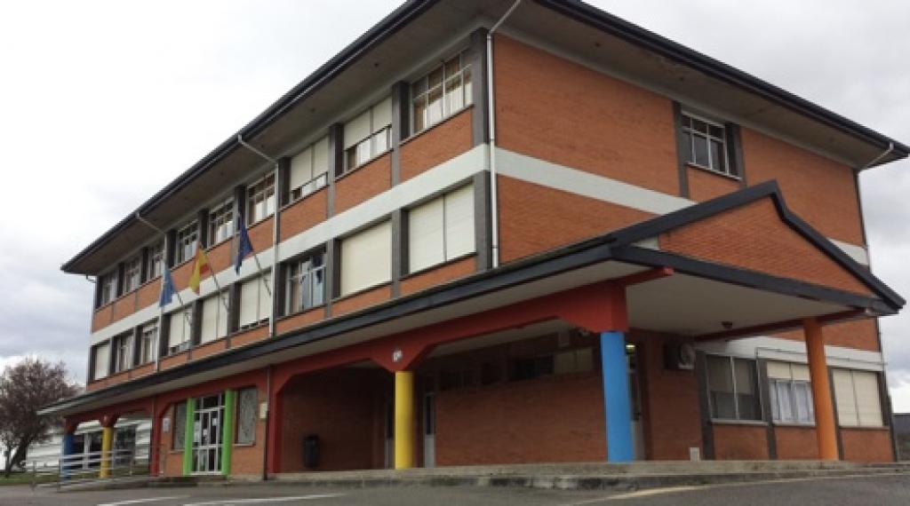 El Tapin - El Centro de Salud retoma su actividad educativa en los colegios públicos y en el instituto de educación secundaria de Llanera