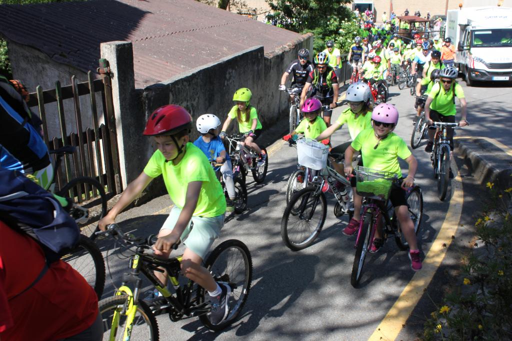 El Tapin - 320 ciclistas de todas las edades participaron en la Fiesta de la Bici en Llanera
