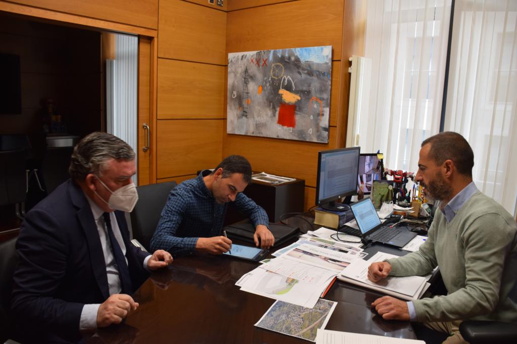 El Tapin - El Ayuntamiento de Siero y la Asociación Cultural y de Festejos San Félix de Valdesoto firmaron el convenio de la subvención nominativa