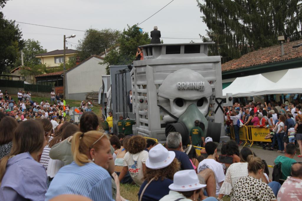 El Tapin - Valdesoto recuperó la celebración del LIX Concurso Provincial de Carrozas “San Félix” por todo lo alto