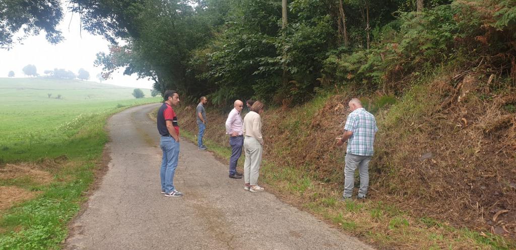 El Tapin - Llanera comienza la reparación de cinco kilómetros de caminos en Arlós y Santa Cruz