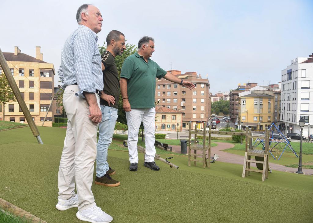 El Tapin - Finalizan las obras de renovación de la pavimentación del área de juegos del Parque Boladro en Pola de Siero