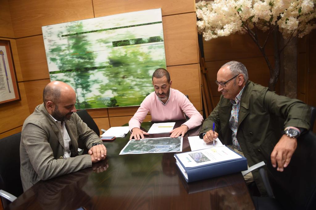 El Tapin -  Siero aprueba la firma de un convenio con Parque Principado  e Ikea para la renovación del saneamiento de la zona de Las Folgueras 