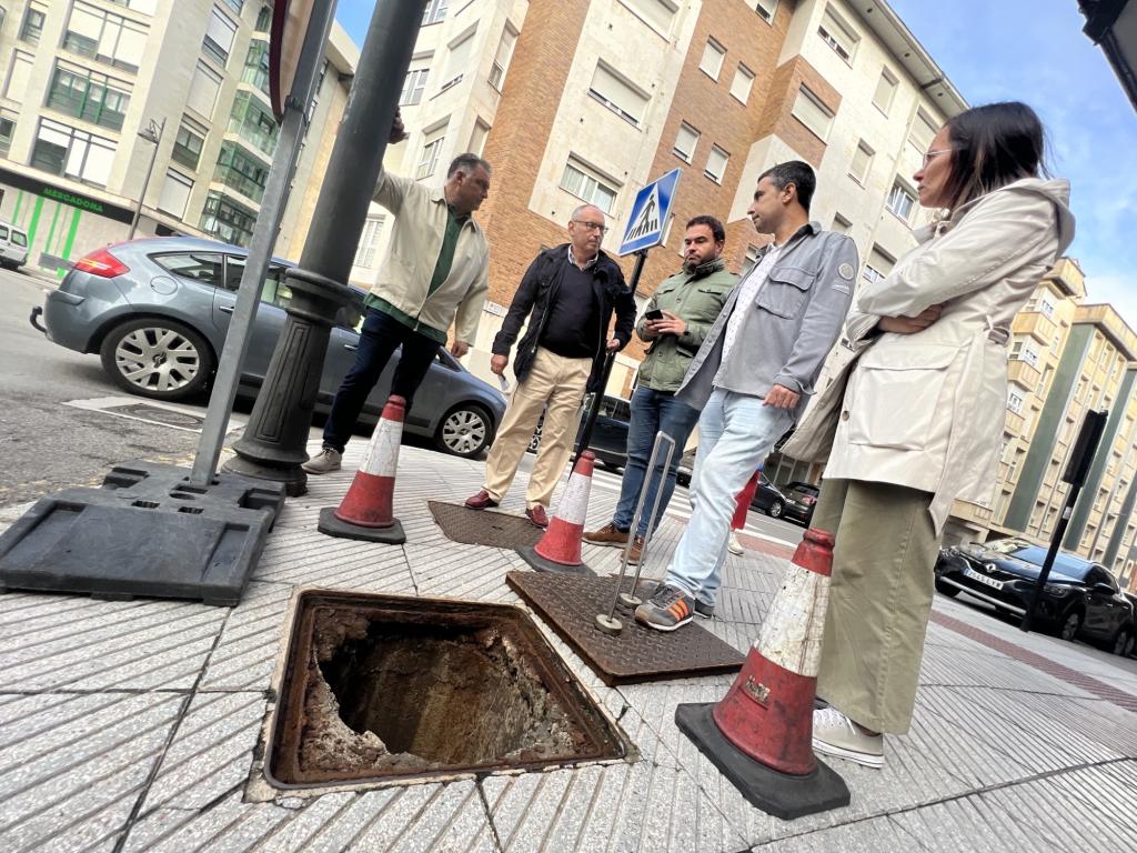 El Tapin - Siero repara el colector entre la calle Casimiro Argüelles y Paquita Vigil