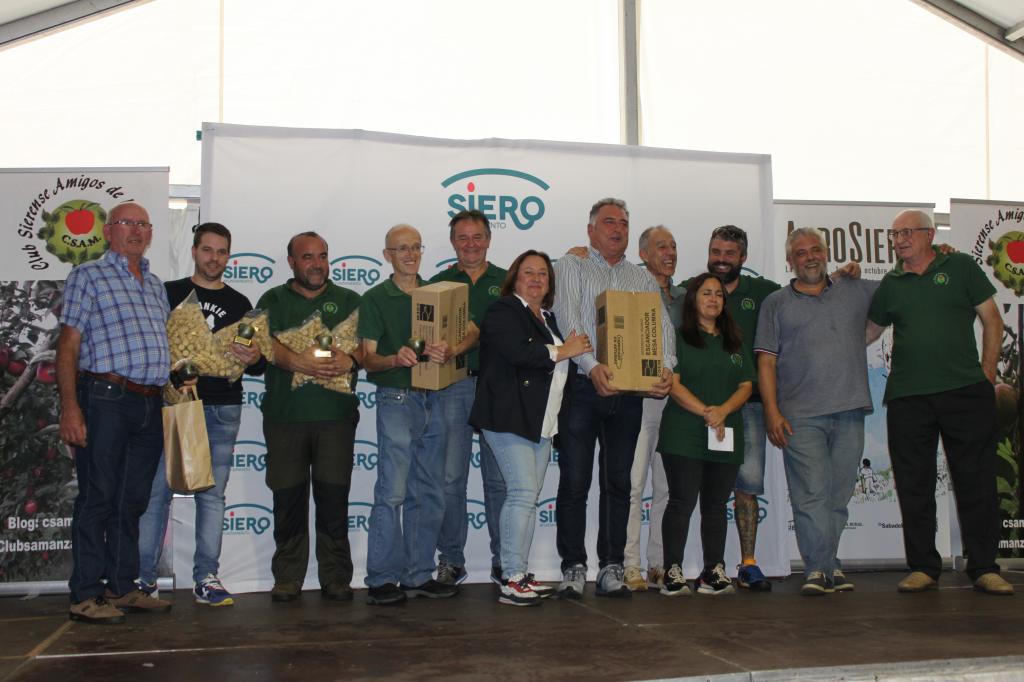 El Tapin - Miguel Ángel Pereda y Alejandro Villa fueron los ganadores del VIII Concurso Festival de Sidra Casera de Siero