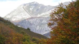 El Tapin -  Club de Montaña y Senderismo Pataricu de ruta partiendo  de Fielato