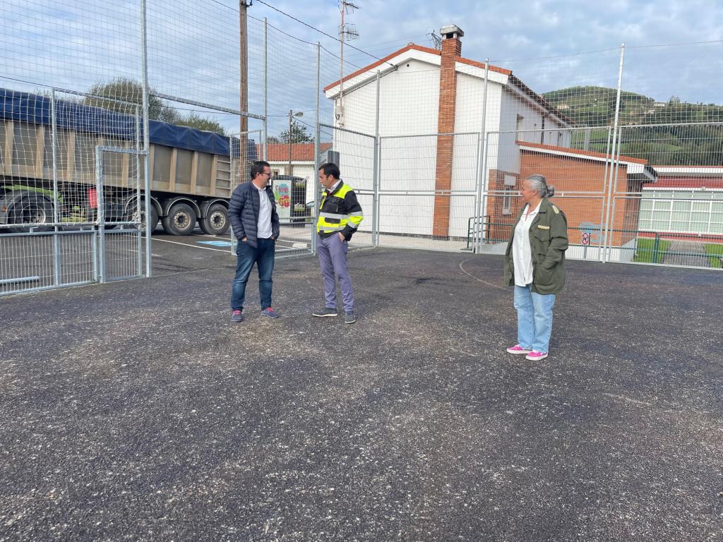 El Tapin - Este mes concluyen las obras de renovación de la pista deportiva de La Rotella