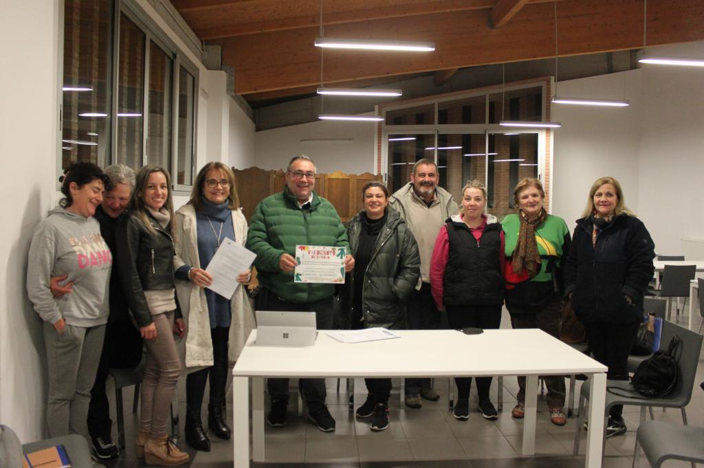 El Tapin - La Asociación de Vecinos de Valdesoto La Seronda retoma su actividad con nueva directiva y planeando la Cabalgata