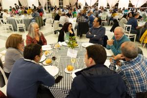 El Tapin - El Ayuntamiento de Llanera reunió a  casi 200 ganaderos y colaboradores en la cena de hermandad