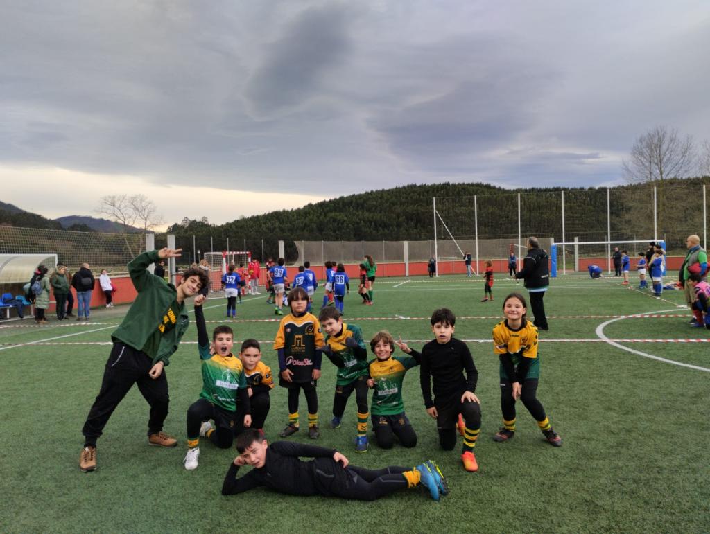 El Tapin - Concentración de escuelas de rugby en Navia