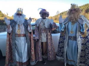 El Tapin - Los Reyes Magos llegaron a Las Regueras: “Un concejo que nos gusta mucho”