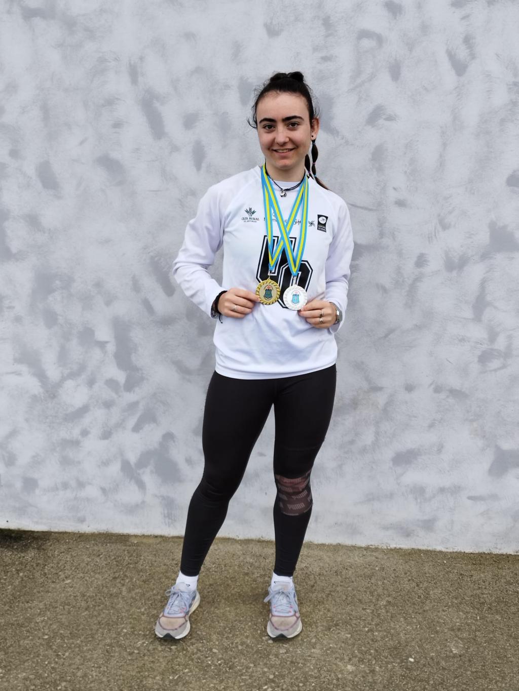 El Tapin - Celia Álvarez, campeona de Asturias de Invierno sub 20 y subcampeona absoluta en lanzamiento de jabalina