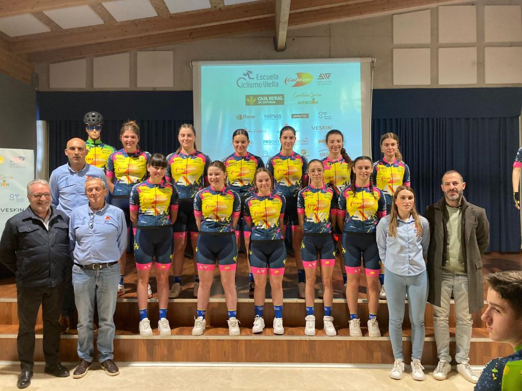 El Tapin - La Escuela de Ciclismo de Viella y el equipo femenino Viella-Guttrans vuelven a rodar esta temporada