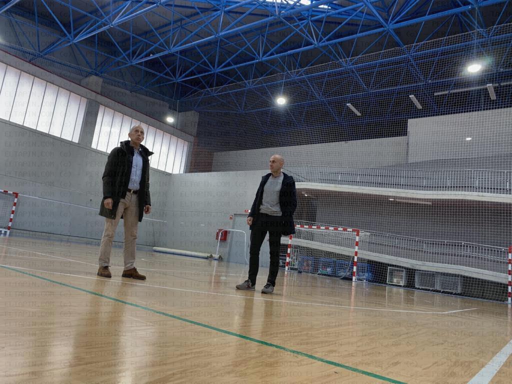 El Tapin - Continúan las obras de renovación de la iluminación por tecnología LED en instalaciones deportivas municipales