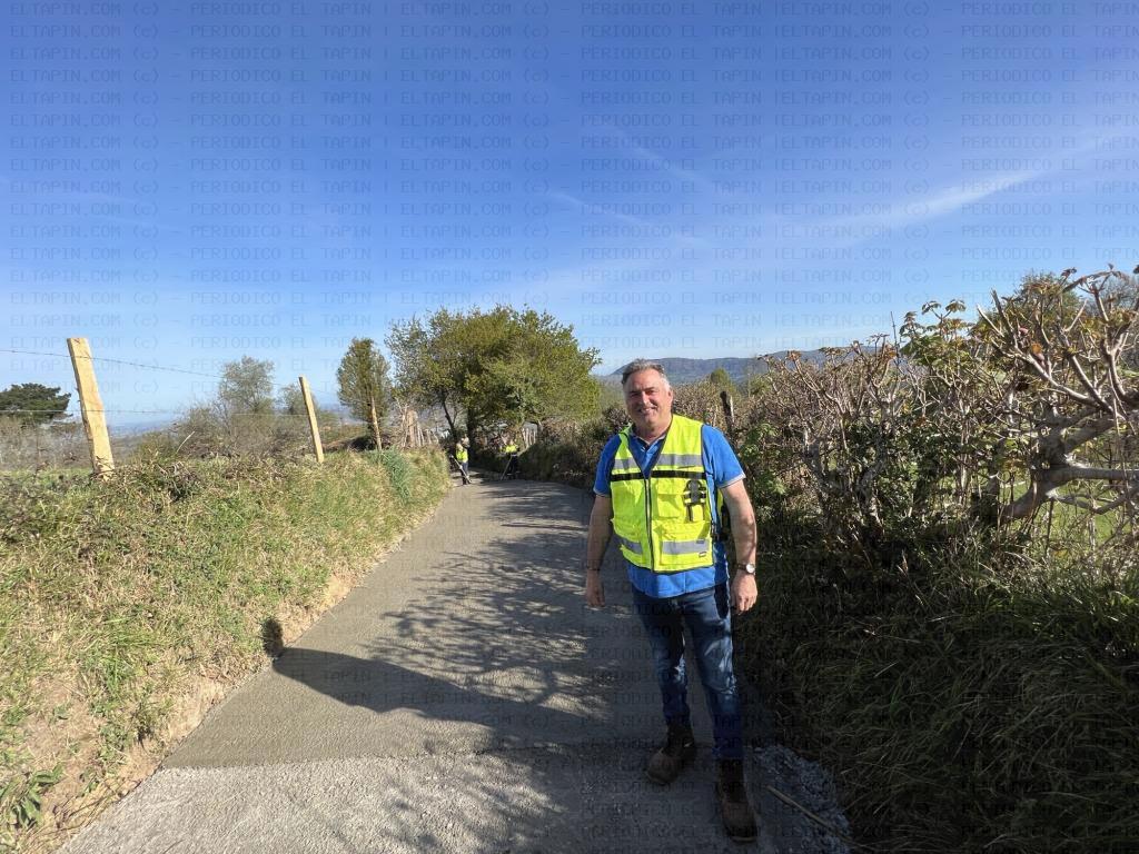 El Tapin - Siero mejora el camino que une los depósitos de Los Cerezales y La Llovera