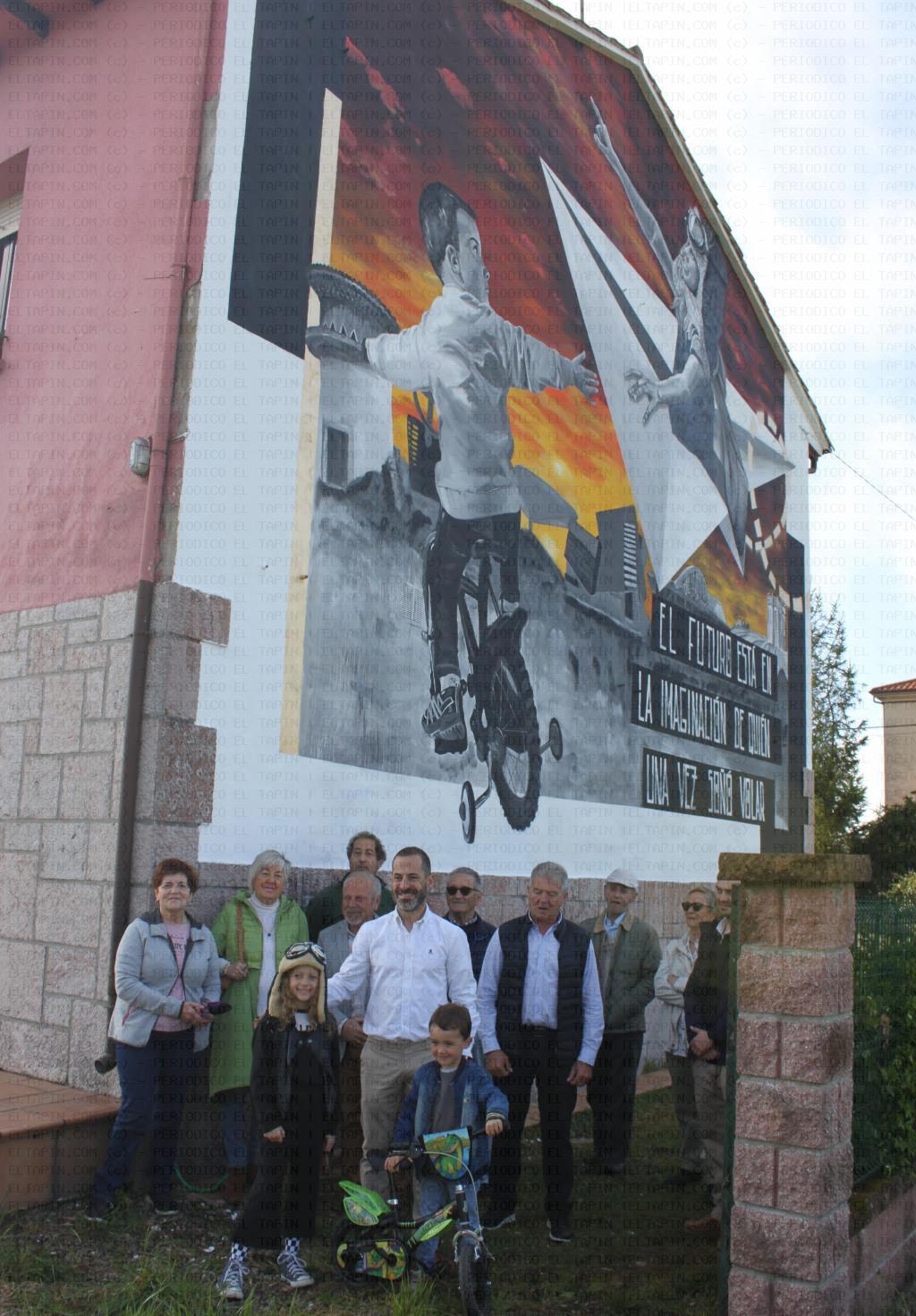 El Tapin - El Berrón luce su segundo mural dedicado a la movilidad sostenible