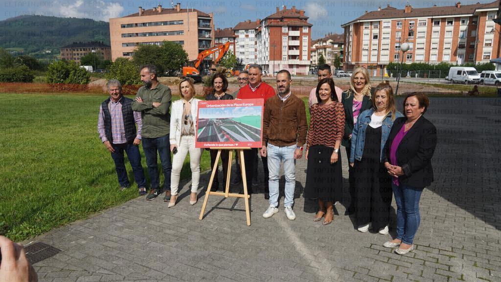 El Tapin - El PSOE de Siero presentó el proyecto de la Plaza Central de Lugones