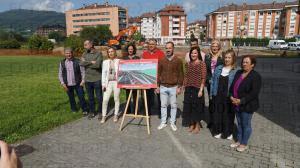 El Tapin - El PSOE de Siero presentó el proyecto de la Plaza Central de Lugones