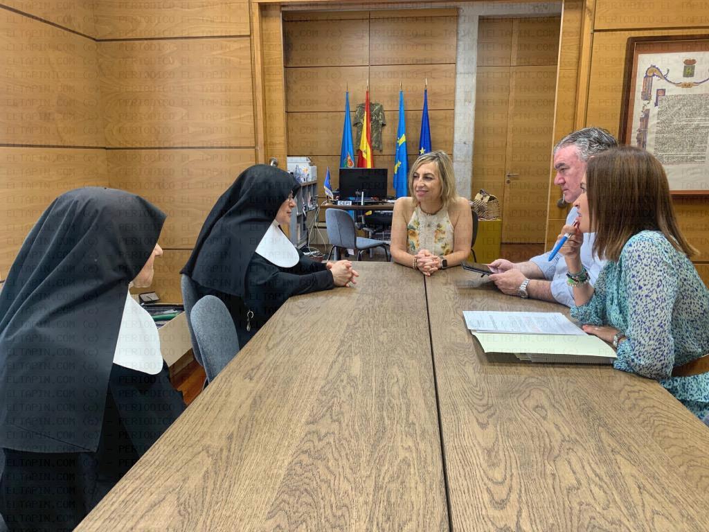 El Tapin - Siero firmó la adenda al convenio de la residencia de la residencia de Nuestra Señora de Covadonga de Pola de Siero