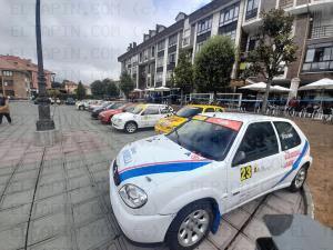 El Tapin - VIDEO: Los vehículos ponen rumbo al recinto ferial para participar en el Cierru Los Pinos