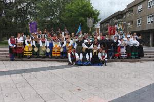El Tapin - Los grupos folclóricos inundaron de música y baile las calles de Lugones