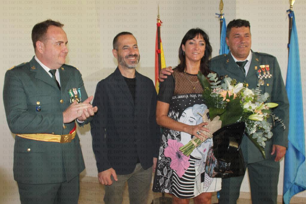 El Tapin - El Guardia Civil, Juan Cándido Braña, recibió la insignia de oro del Ayuntamiento de Siero