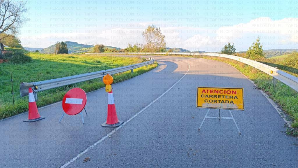 El Tapin - La carretera LL-10 de Castiello a La Vega se ha vuelto a cortar al tráfico hoy 26 de octubre
