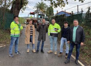El Tapin - Comienzan las obras de ensanche del camino de acceso a la Piñera, en la parroquia de Celles