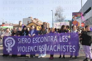 El Tapin - “Se acabó. Verdá, xusticia, nun al silenciu patriarcal”: el feminismo asturiano inundó La Pola Siero