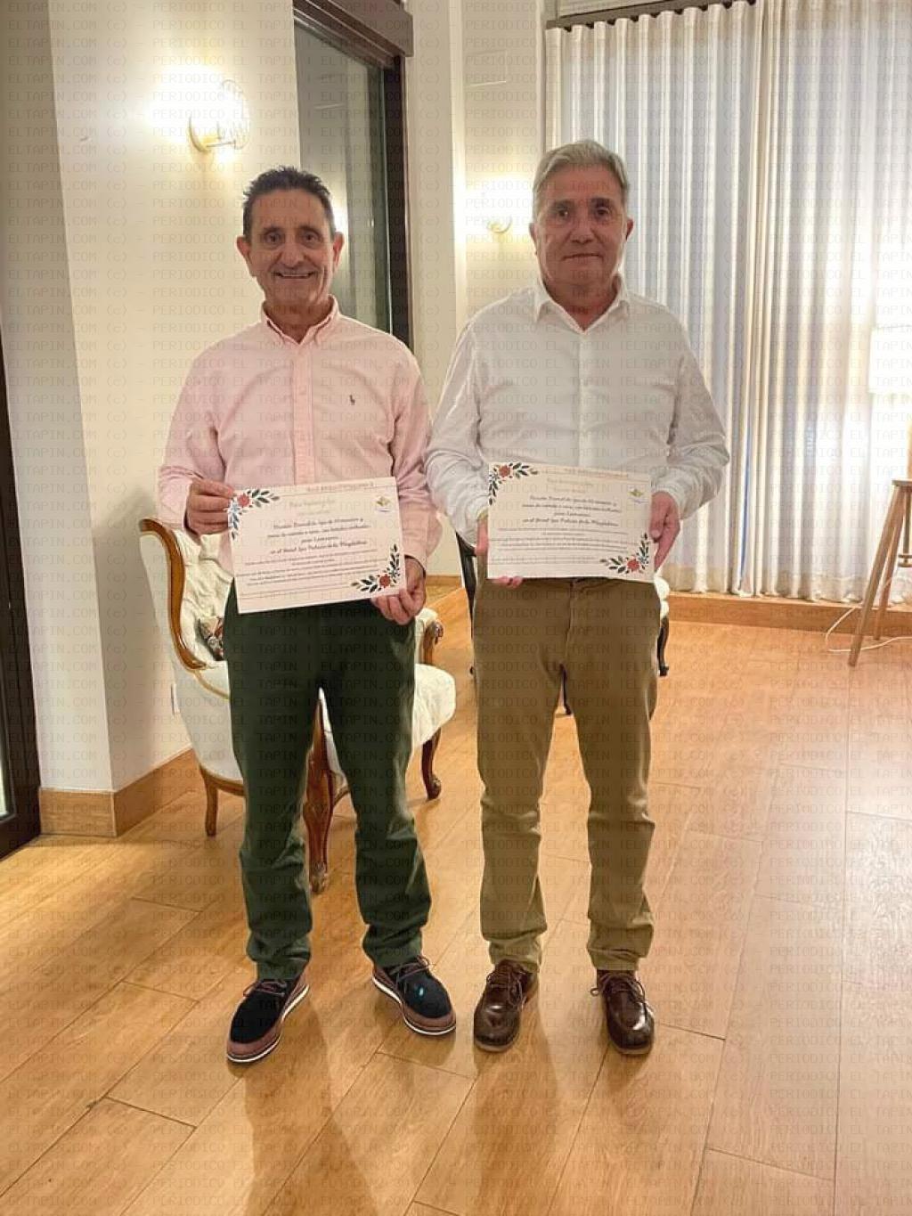 El Tapin - Rubén Palizas y Antonio Fernández recibieron un homenaje del Llanera Atletismo y de la escuela municipal