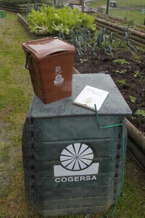 El Tapin - Cogersa pone en marcha una nueva campaña de compostaje doméstico en la que participan 68 ayuntamientos