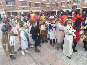 El Tapin - Los colegios de La Ería de Lugones y el de La Fresneda desfilaron por Carnaval