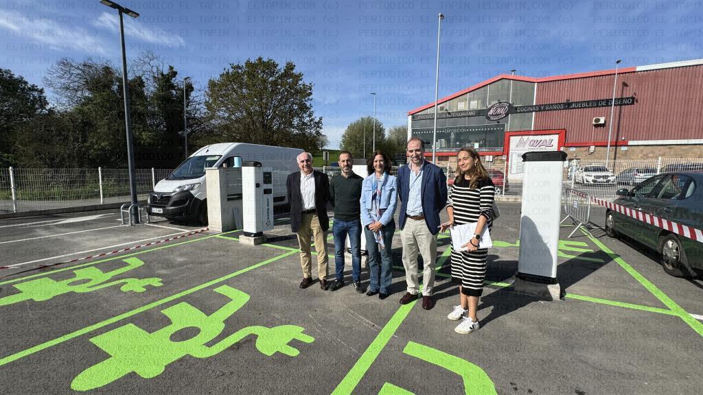 El Ayuntamiento de Siero presenta el modelo de cargadores de coches eléctricos que se instalarán en el concejo