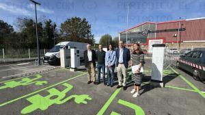 El Tapin - El Ayuntamiento de Siero presenta el modelo de cargadores de coches eléctricos que se instalarán en el concejo