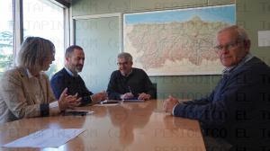 El Tapin - El alcalde se reunió con el director general de Ordenación del Territorio para hablar sobre el desarrollo del concejo