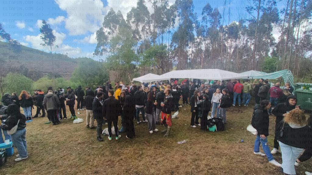 El Tapin - Lugo de Llanera celebró la Jira Santu Firme pasada por agua