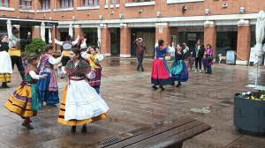 El Tapin - El folclore sierense salió a la calle con motivo del Día de Les Lletres
