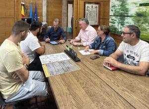 El Tapin - El Ayuntamiento y la Sociedad de Festejos San Félix de Valdesoto firmaron el convenio dotado con casi 9.000 euros