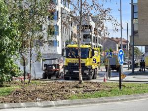 El Tapin - Una fuga de gas obliga a cortar durante varios minutos la Avenida de Viella en Lugones