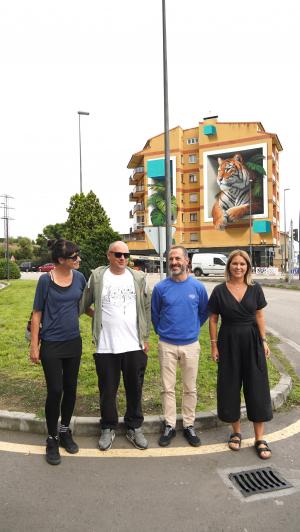 El Tapin - Un tigre en 3D da la bienvenida a El Berrón