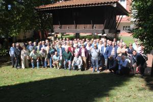El Tapin - Los jubilados de la Central Lechera Asturiana se reunieron en la comida anual celebrada en el Restaurante La Campana