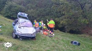 El Tapin - Cuatro personas heridas, una de ellas grave, en un accidente de tráfico en Las Regueras