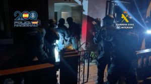 El Tapin - Una investigación conjunta de Guardia Civil y Policía Nacional permite la detención de los autores de varios robos en establecimientos y estaciones de servicio