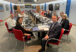 El Tapin - El Gobierno de Asturias propone un Pacto por el Medio Rural para afrontar los grandes retos del sector primario y convertir el campo en un lugar atractivo para vivir y trabajar