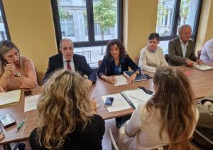 El Tapin - El Gobierno de Asturias mejorará la dotación de personal de la red pública, autonómica y gratuita de Les Escuelines 