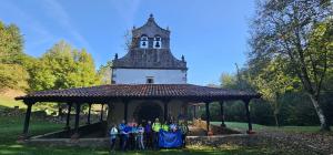 El Tapin - Siero Jacobeo realizó la tercera etapa del Camino del San Salvador, entre las localidades de Cabañaquinta y Moreda