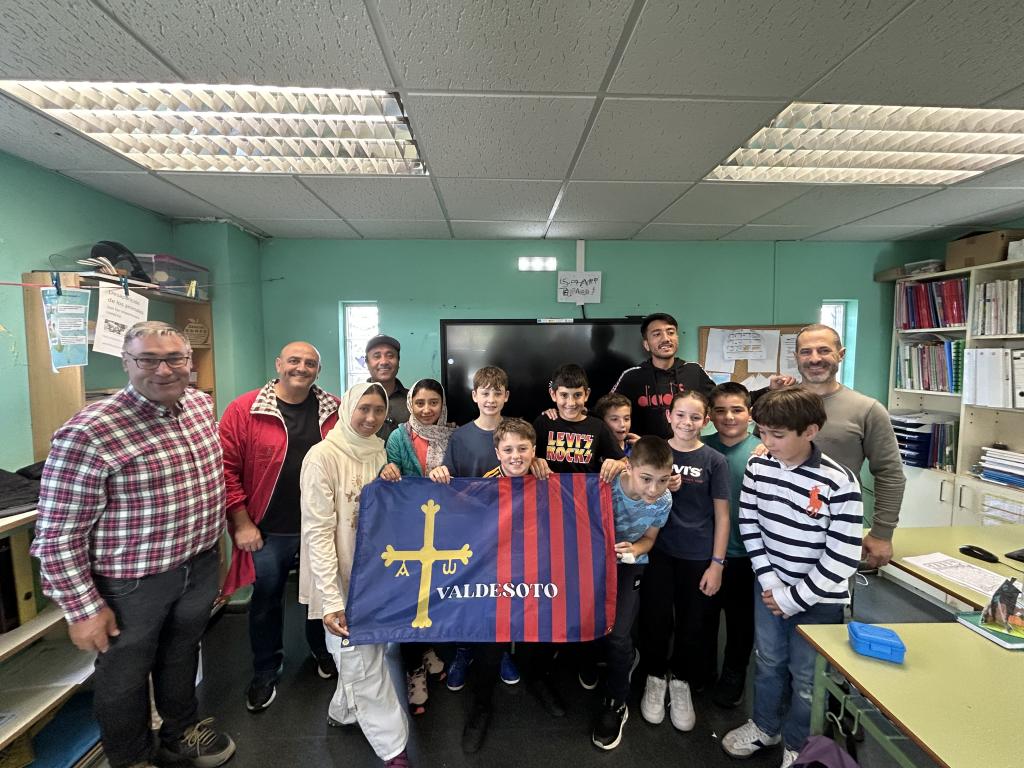 El Tapin - Los escolinos del CRA de Viella conocen como es la vida en Pakistán